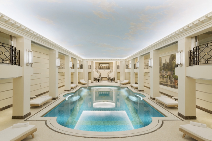 Imagen de la piscina del Hotel Ritz Paris. Foto 16
