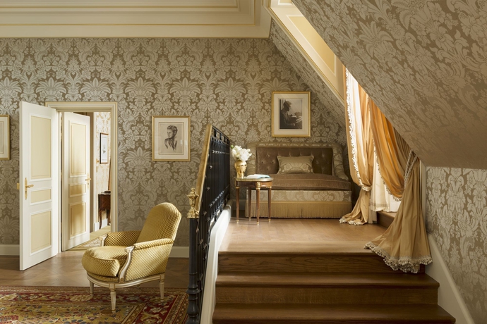 Imagen de la habitación del Hotel Ritz Paris. Foto 11