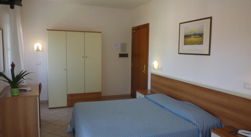 Imagen de la habitación del Hotel Ritz, Pietrasanta. Foto 3