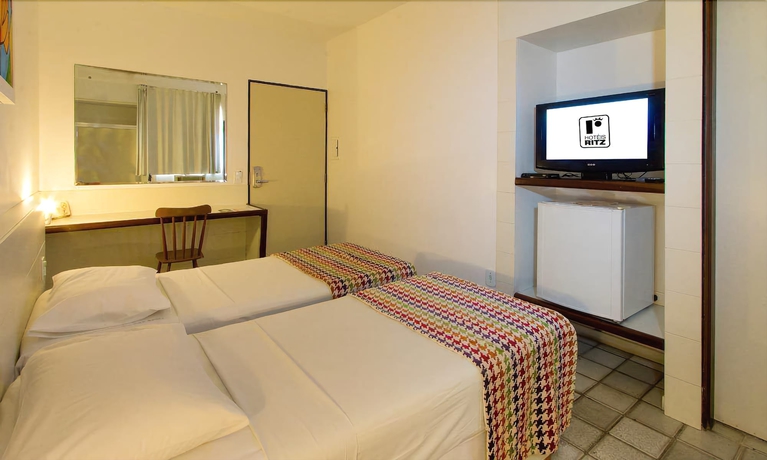 Imagen de la habitación del Hotel Ritz Plazamar. Foto 12