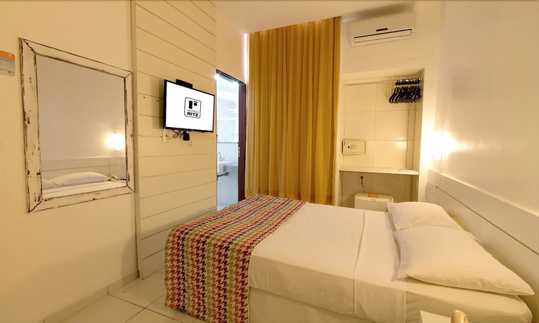 Imagen de la habitación del Hotel Ritz Plazamar. Foto 14