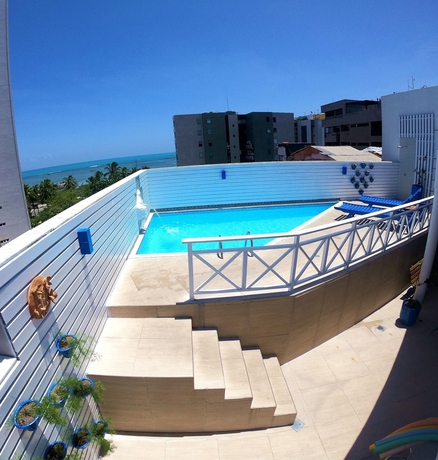 Imagen de la piscina del Hotel Ritz Praia Macei&oacute;. Foto 18