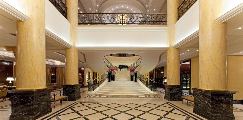 Imagen de los interiores del Hotel Ritz-Carlton Berlin. Foto 13