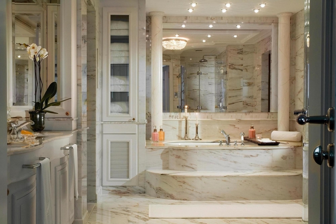 Imagen de la habitación del Hotel Ritz-Carlton Berlin. Foto 7