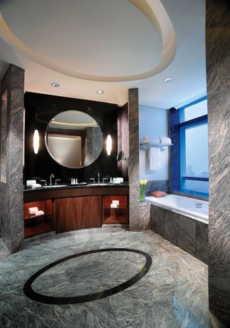 Imagen de la habitación del Hotel Ritz-Carlton Jakarta Pacific Place. Foto 5