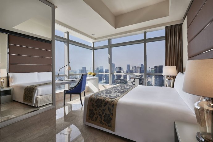 Imagen de la habitación del Hotel Ritz-Carlton Jakarta Pacific Place. Foto 9