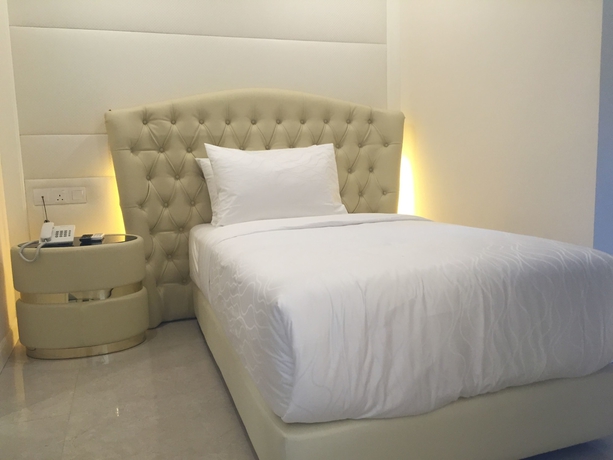 Imagen de la habitación del Hotel Ritzton. Foto 10