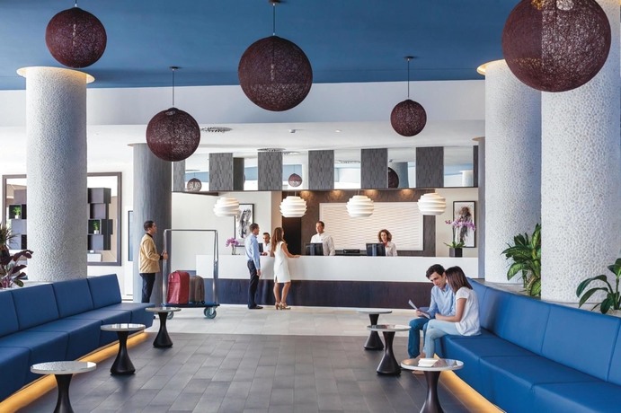 Imagen de los interiores del Hotel Riu Arecas - Adults Only. Foto 10
