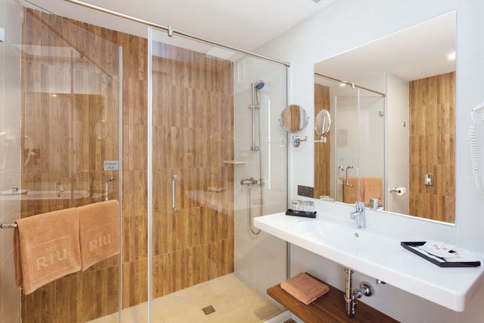 Imagen de la habitación del Hotel Riu Arecas - Adults Only. Foto 5