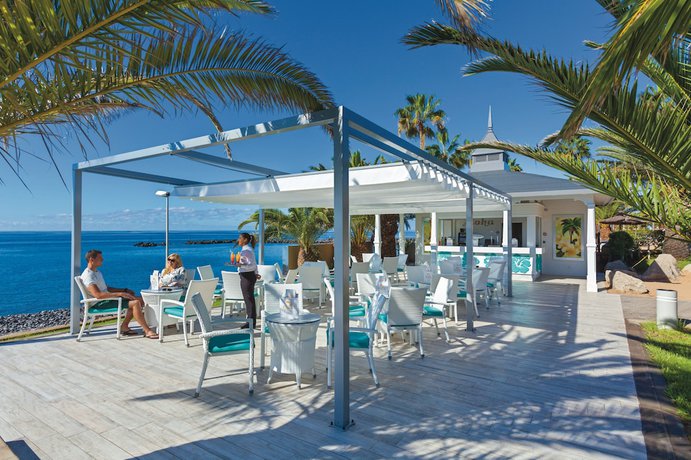 Imagen de los exteriores del Hotel Riu Arecas - Adults Only. Foto 8