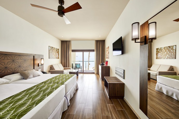 Imagen de la habitación del Hotel Riu Atoll-All Inclusive. Foto 7
