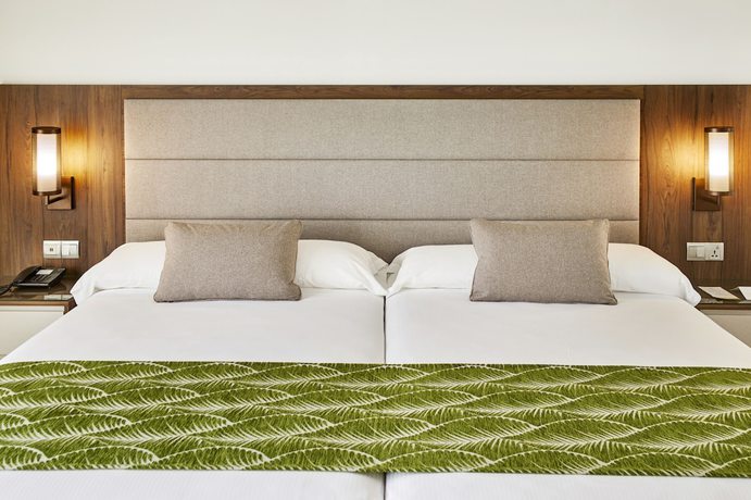 Imagen de la habitación del Hotel Riu Atoll-All Inclusive. Foto 8