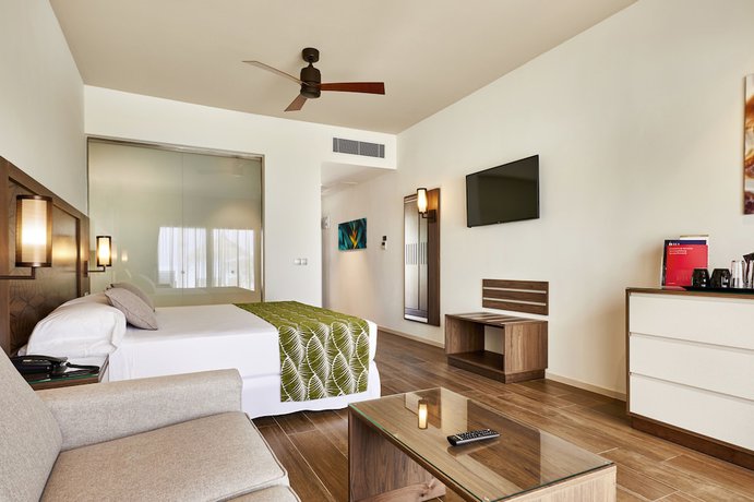 Imagen de la habitación del Hotel Riu Atoll-All Inclusive. Foto 9