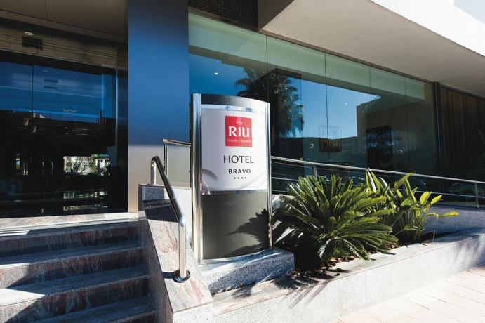 Imagen de los exteriores del Hotel Riu Bravo - 0'0 All Inclusive. Foto 9