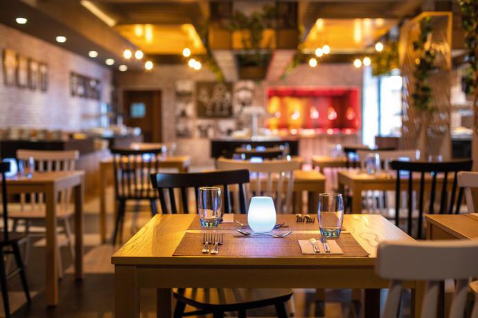 Imagen del bar/restaurante del Hotel Riu Buenavista All Inclusive. Foto 2