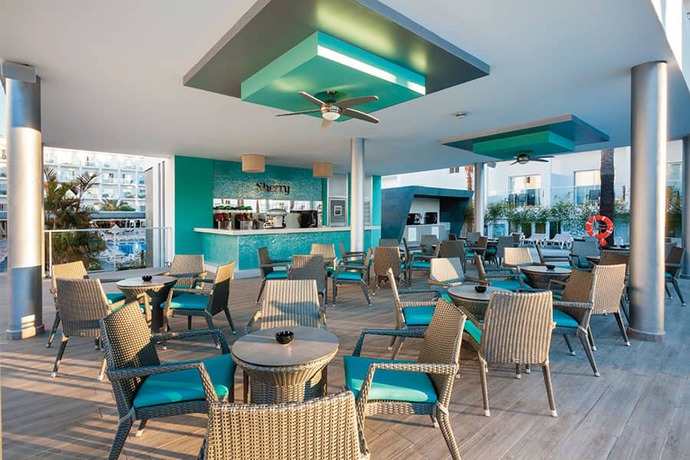 Imagen del bar/restaurante del Hotel Riu Costa Del Sol All Inclusive. Foto 2