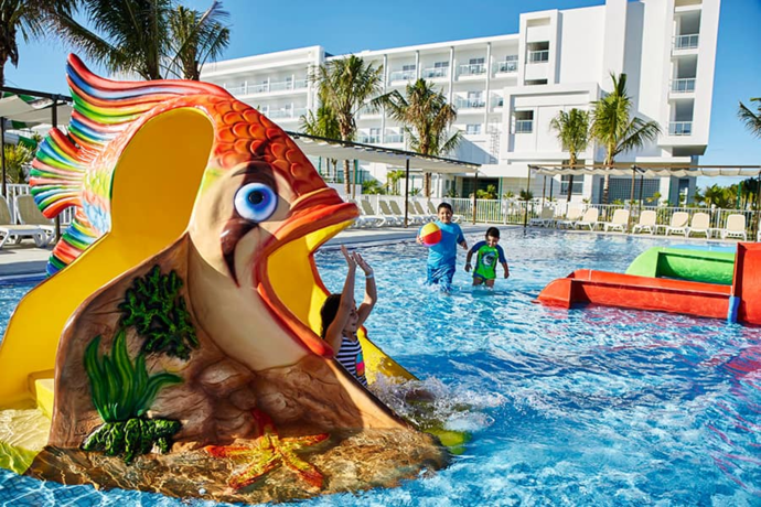 Imagen de la piscina del Hotel Riu Dunamar - All Inclusive. Foto 18
