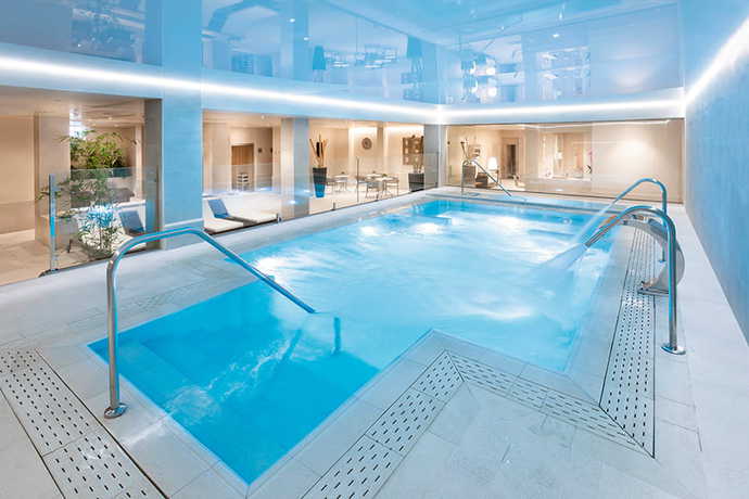 Imagen de la piscina del Hotel Riu Garoé. Foto 27