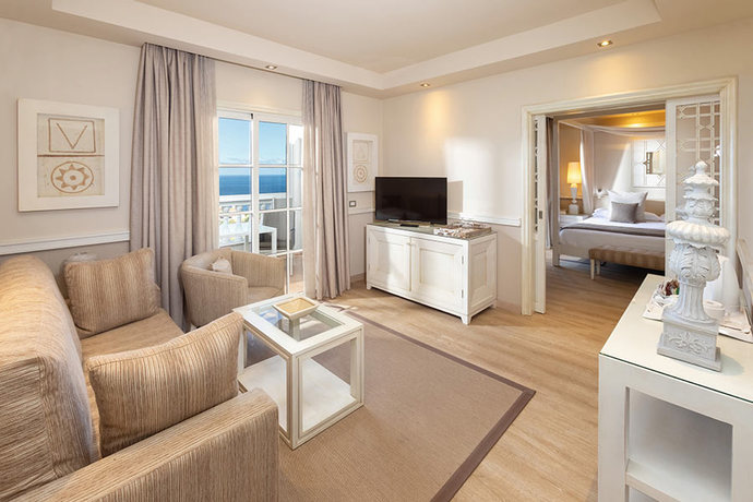 Imagen de la habitación del Hotel Riu Garoé. Foto 9