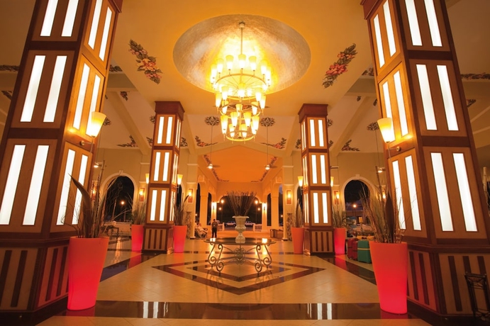 Imagen de los interiores del Hotel Riu Guanacaste - All Inclusive. Foto 9