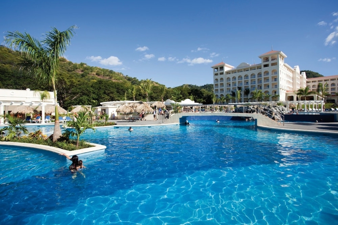 Imagen de la piscina del Hotel Riu Guanacaste - All Inclusive. Foto 18