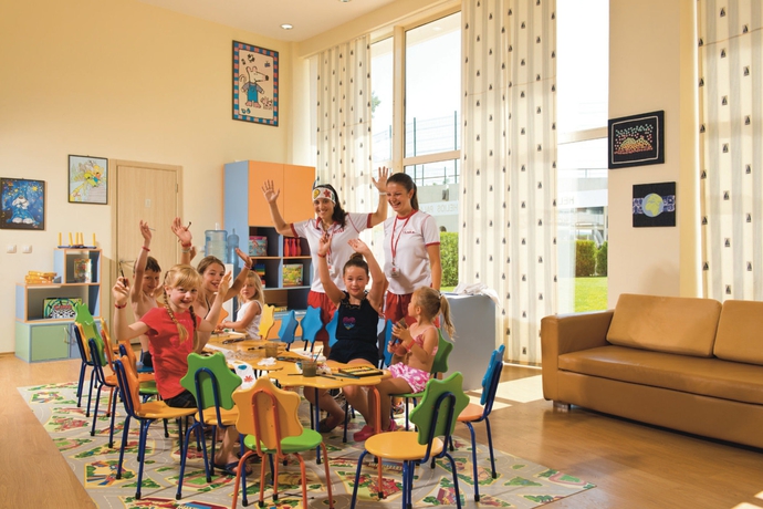 Imagen de los interiores del Hotel Riu Helios - All Inclusive. Foto 15