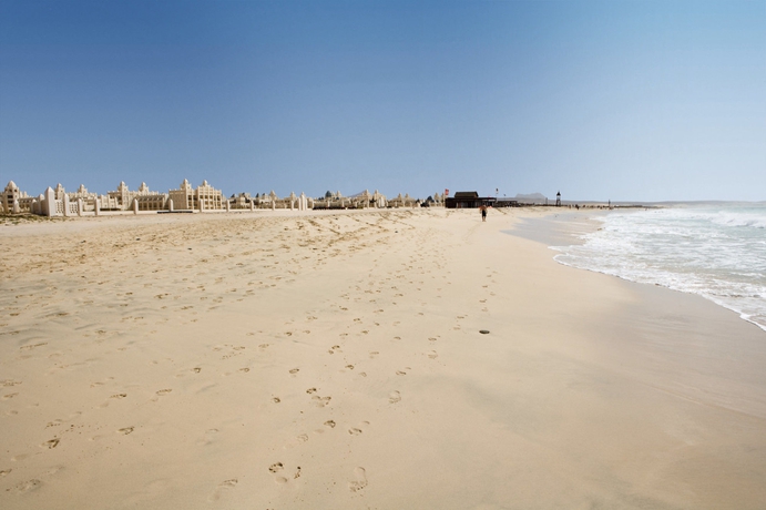 Imagen de los exteriores del Hotel Riu Karamboa - All Inclusive. Foto 11