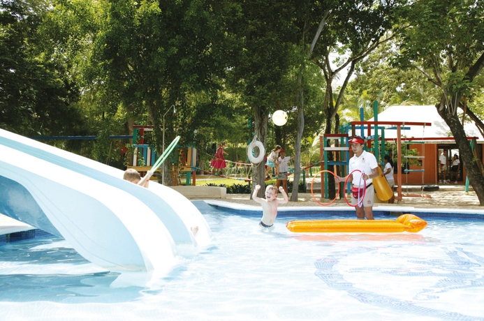Imagen de la piscina del Hotel Riu Lupita All Inclusive. Foto 12