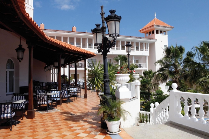 Imagen de los exteriores del Hotel Riu Madeira - All Inclusive. Foto 7