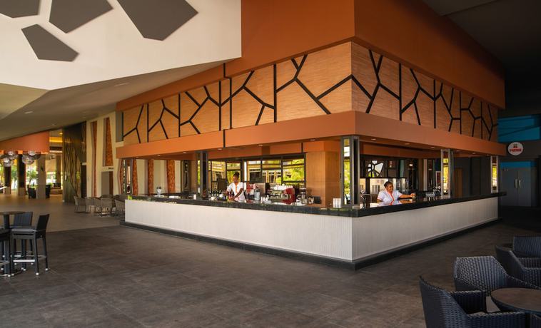 Imagen del bar/restaurante del Hotel Riu Montego Bay - Adults Only - All Inclusive. Foto 2