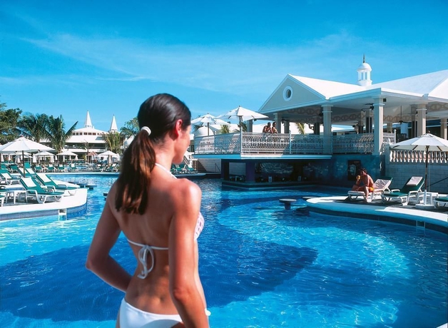 Imagen de la piscina del Hotel Riu Negril - All Inclusive. Foto 16
