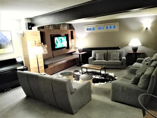 Imagen de los interiores del Hotel Riu Nere. Foto 12