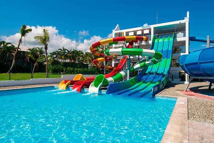 Imagen de la piscina del Hotel Riu Ocho Rios - All Inclusive. Foto 13