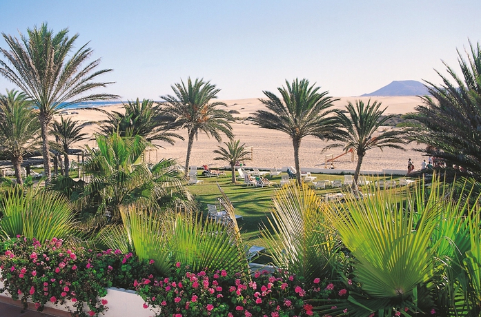 Imagen de los exteriores del Hotel Riu Oliva Beach Resort - All Inclusive. Foto 10