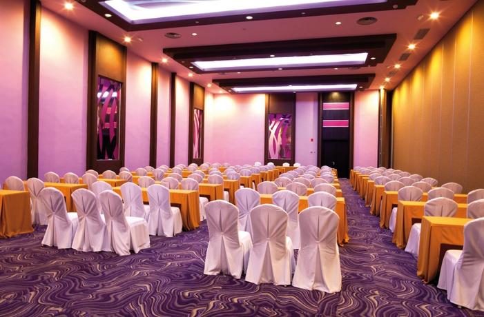 Imagen de los interiores del Hotel Riu Palace Bavaro - All Inclusive. Foto 12