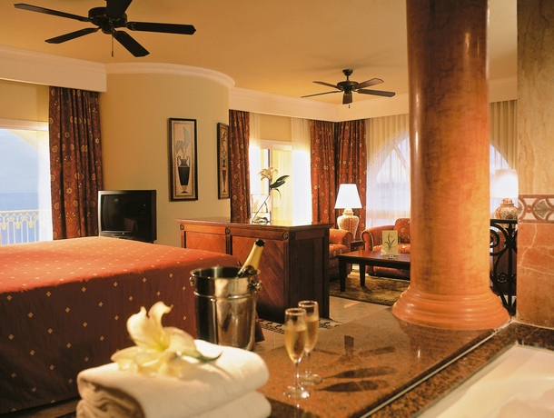 Imagen de la habitación del Hotel Riu Palace Cabo San Lucas All Inclusive. Foto 4