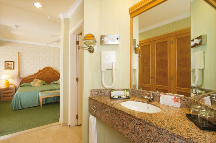 Imagen de la habitación del Hotel Riu Palace Jandia. Foto 6
