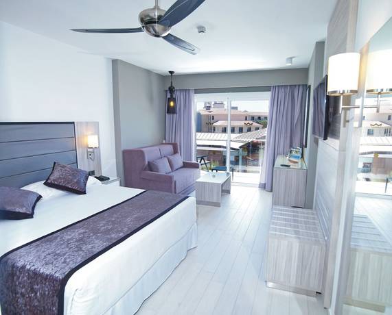 Imagen de la habitación del Hotel Riu Palace Meloneras. Foto 5