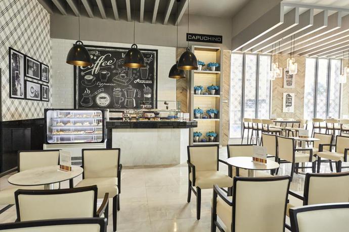 Imagen del bar/restaurante del Hotel Riu Palace Paradise Island All Inclusive - Adults Only. Foto 7