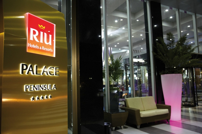 Imagen de los interiores del Hotel Riu Palace Peninsula. Foto 13