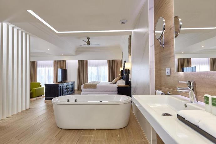 Imagen de la habitación del Hotel Riu Palace Punta Cana - All Inclusive. Foto 15