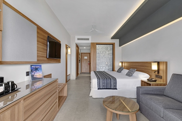 Imagen de la habitación del Hotel Riu Palace Santa Maria. Foto 11