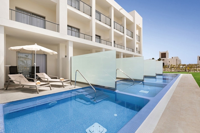 Imagen de la habitación del Hotel Riu Palace Santa Maria. Foto 20