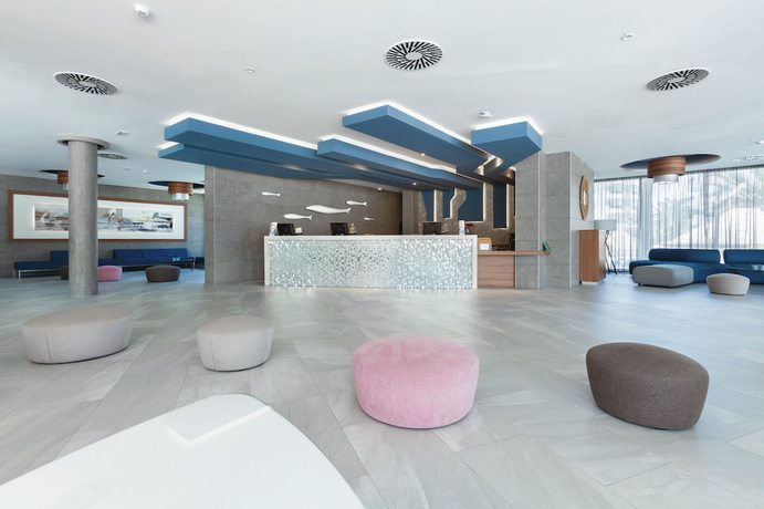 Imagen de los interiores del Hotel Riu Papayas - All Inclusive. Foto 10