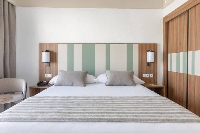 Imagen de la habitación del Hotel Riu Paraíso Lanzarote - All Inclusive. Foto 3