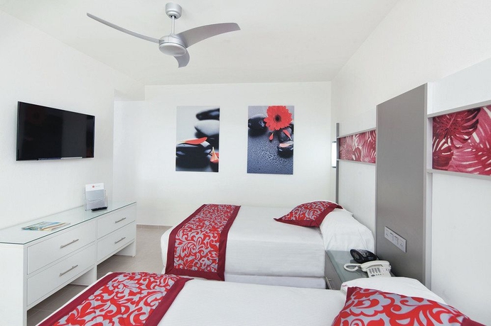 Imagen de la habitación del Hotel Riu Playa Blanca - All Inclusive. Foto 9