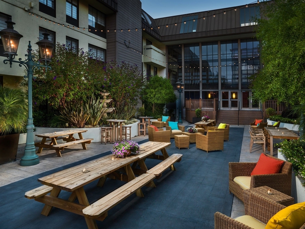 Imagen de los interiores del Hotel Riu Plaza Fisherman´s Wharf. Foto 11