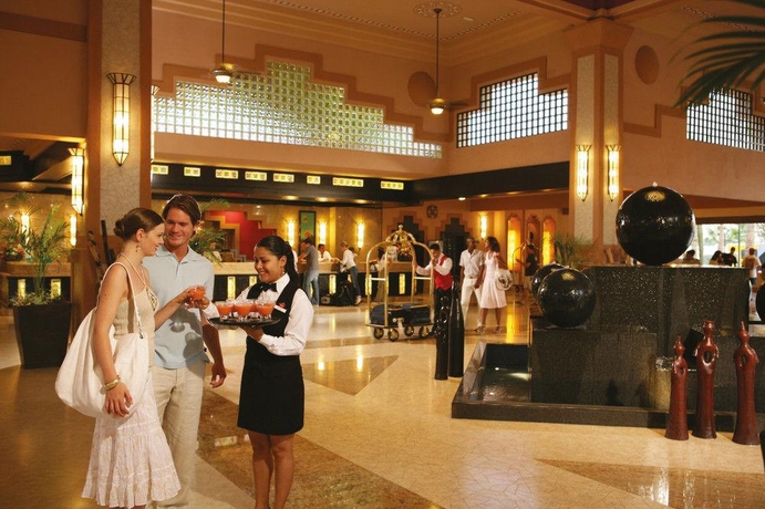 Imagen general del Hotel Riu Santa Fe - All Inclusive. Foto 10