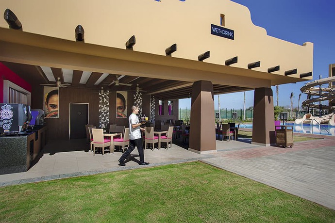 Imagen general del Hotel Riu Santa Fe - All Inclusive. Foto 11