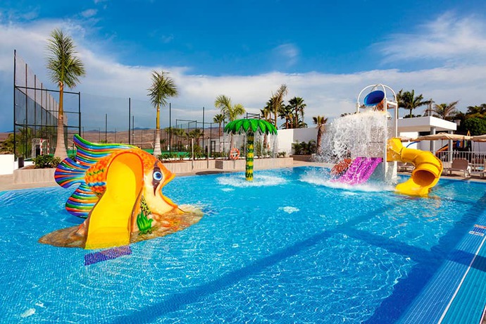 Imagen de la piscina del Hotel Riu Vistamar - All Inclusive. Foto 11